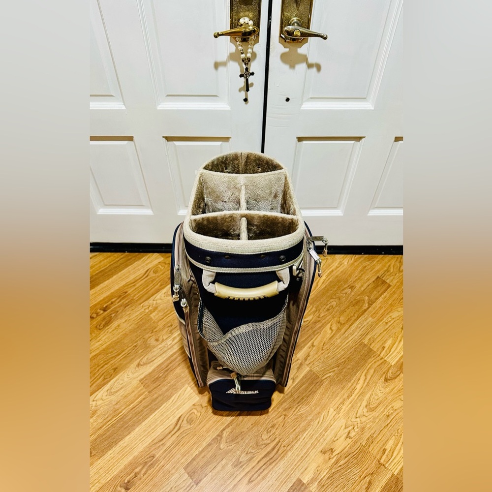 Ladies Datrek "Lite Rider" Handsome Lightweight Cart Golf Bag w Rain Hood